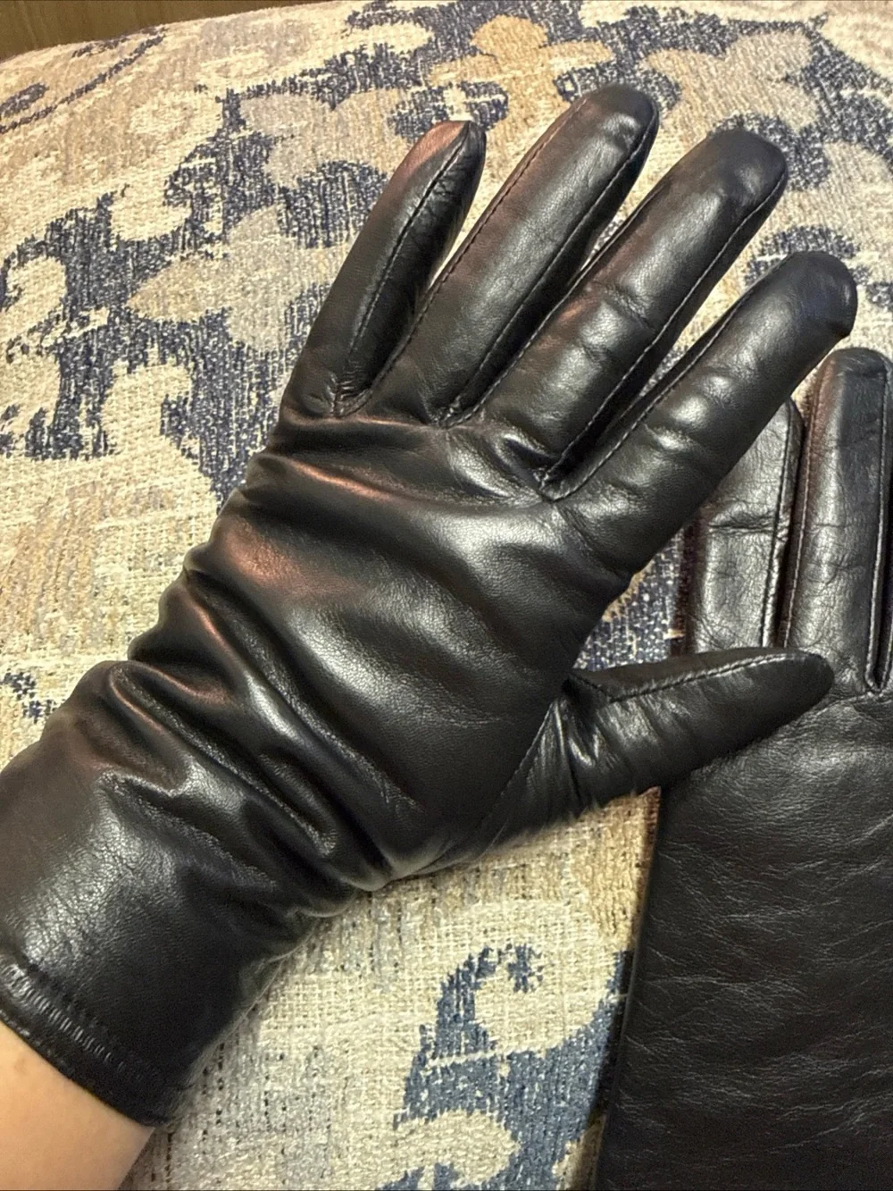 N/A classic black